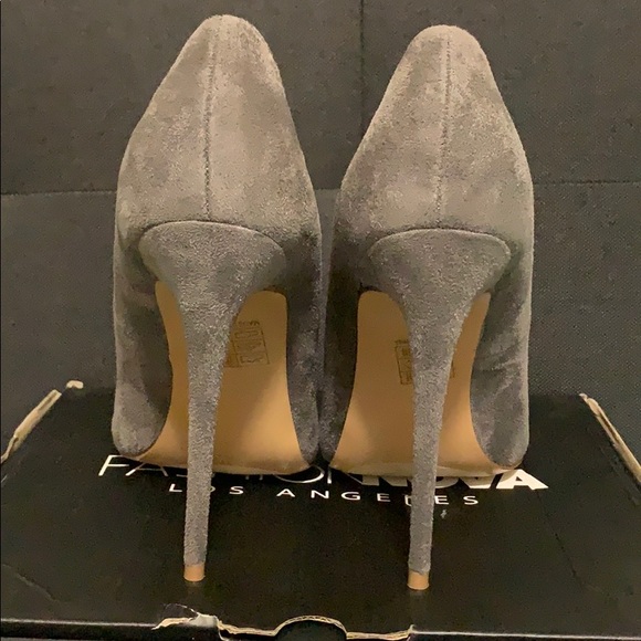 FASHION NOVA “JUST FORGET IT” GRAY PUMP HEEL - Picture 4 of 6